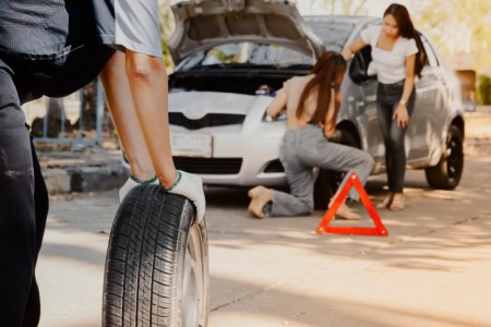 D&eacute;pannage sur autoroute, les proc&eacute;dures &agrave; conna&icirc;tre en cas de panne